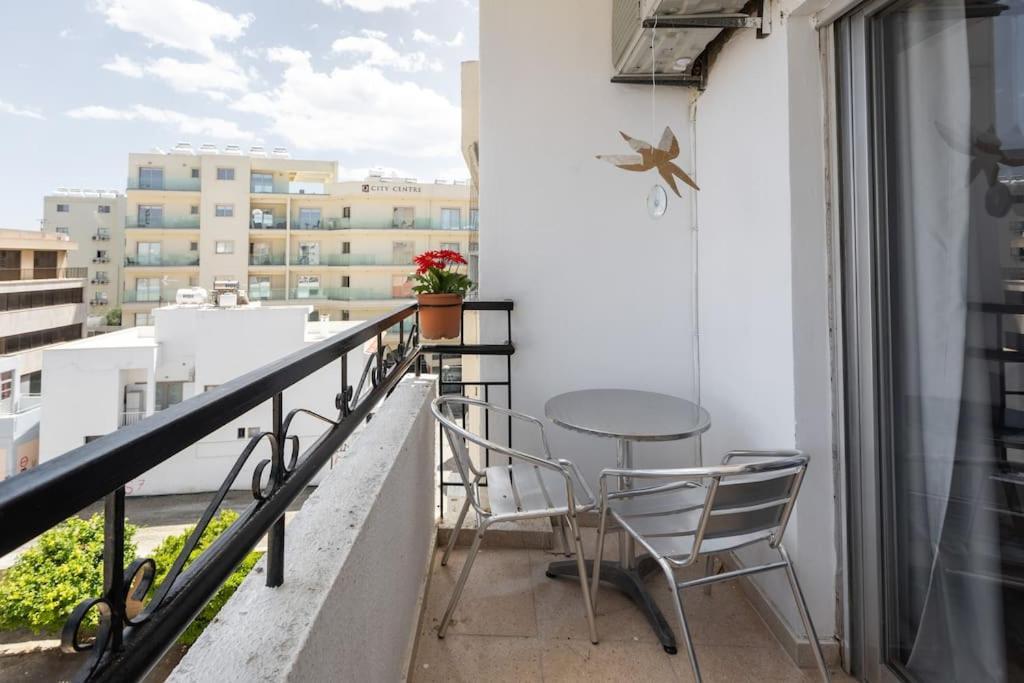 Sea View City Centre 3Bed Apartment Larnaca Zewnętrze zdjęcie